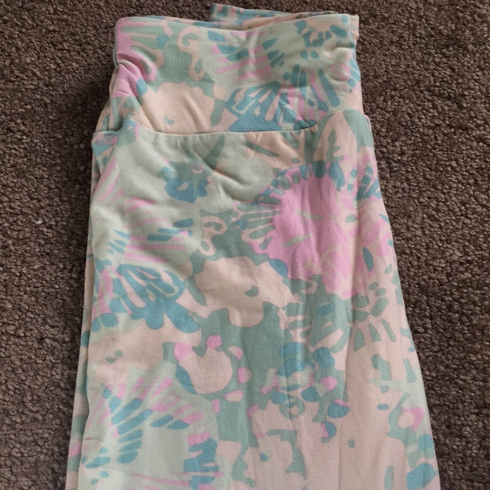 Lularoe OS pastel floral leggings